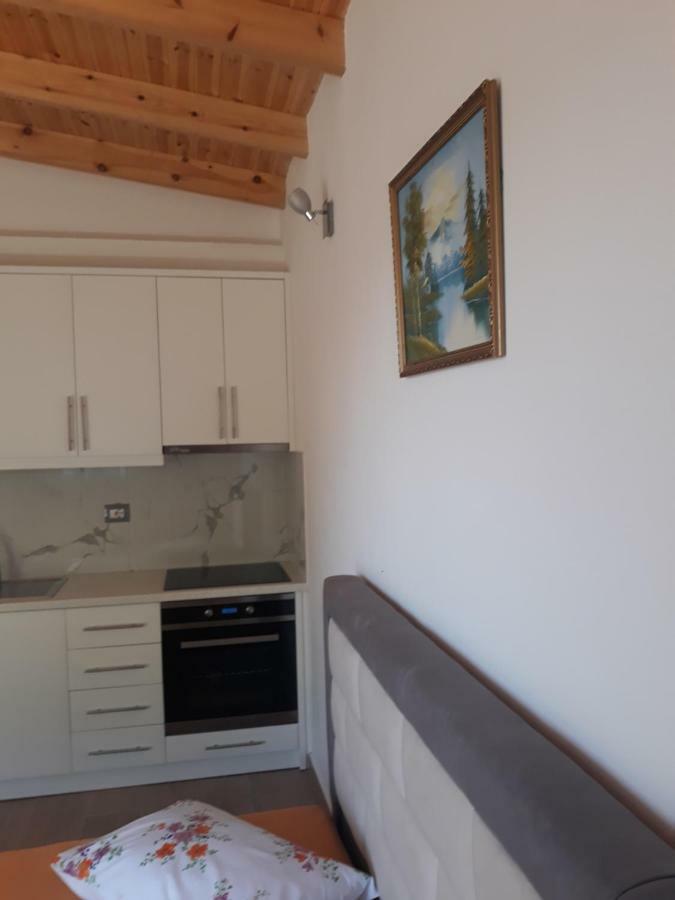 Apartment Ksamil Holiday *